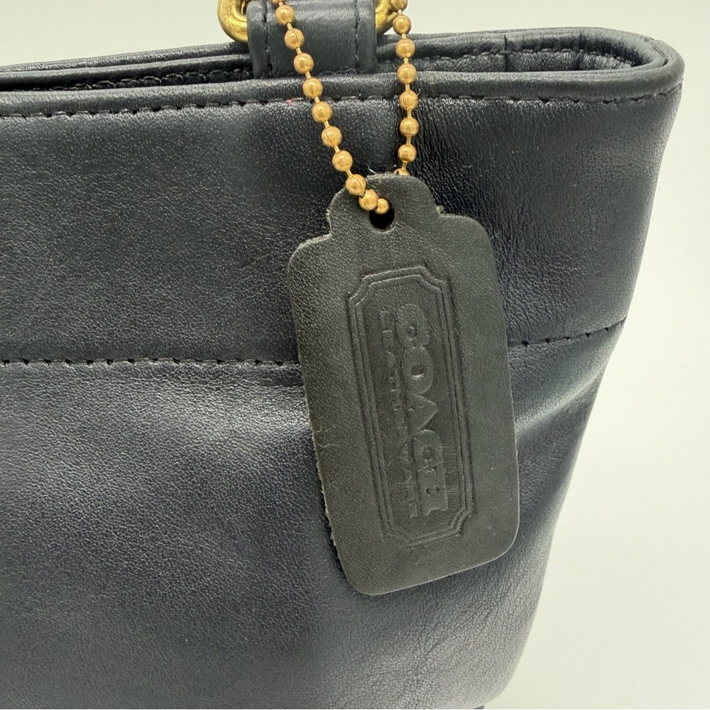 RARE Vintage COACH #4124 “Mini Dixon” Navy Leather Crossbody - Picture 2 of 14